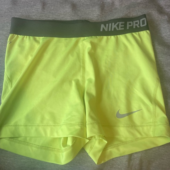 Nike Other - Neon yellow M in kids Nike Pros